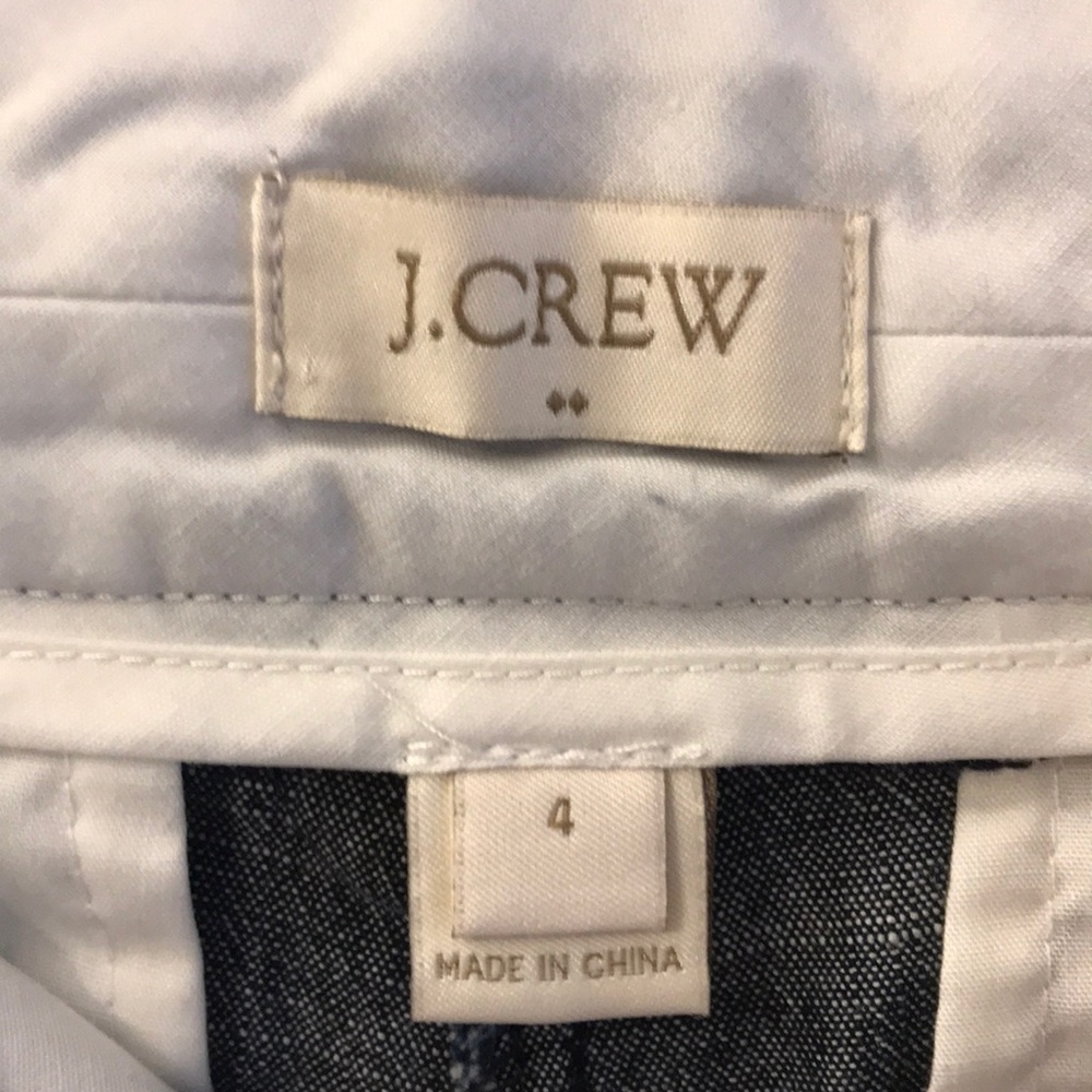 Women’s J CREW chino shorts 3.5 size 4 - Picture 3 of 3